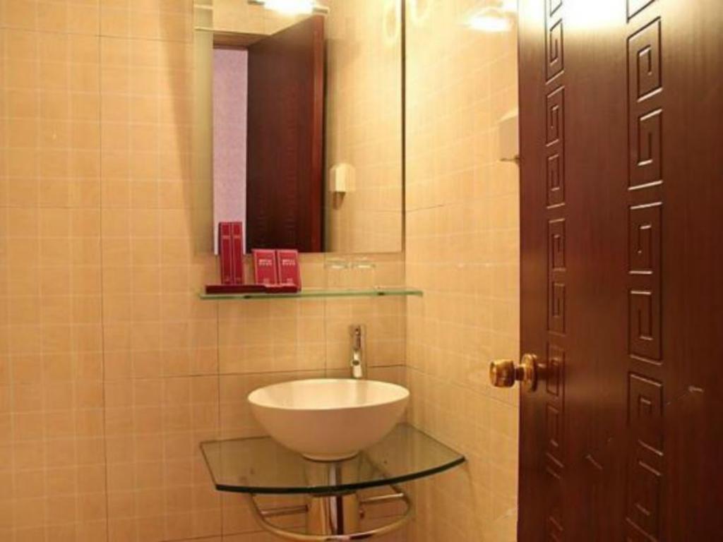Beijing Bo Tai Hotel Esterno foto